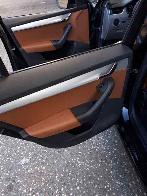 Koltuk ve direksiyon deri ve kumaş döşeme-11