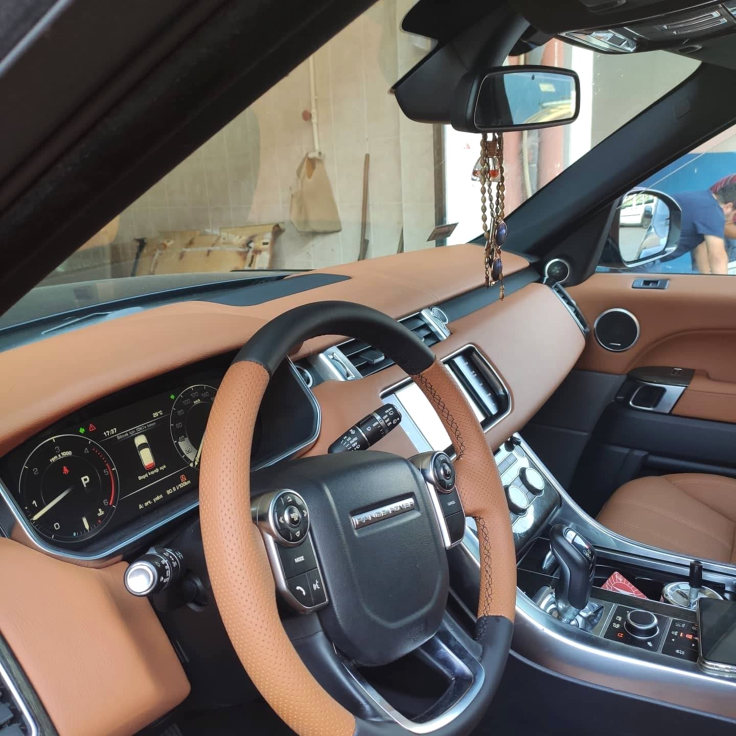 Koltuk ve direksiyon deri ve kumaş döşeme-11